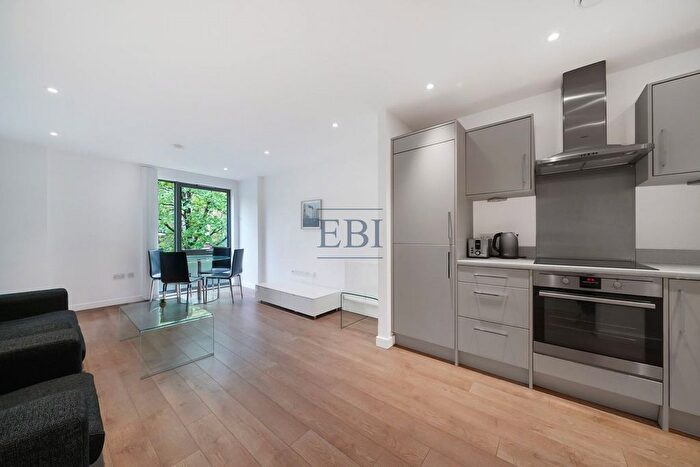 1 Bedroom Flat To Rent In Palm House, Sancroft Street, Vauxhall, SE11