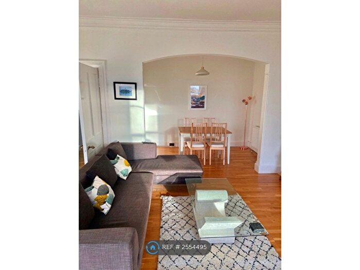 2 Bedroom Flat To Rent In Manor Place, Edinburgh, EH3