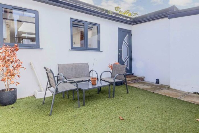 2 Bedroom Flat To Rent In Studley Grange Road, London, W7