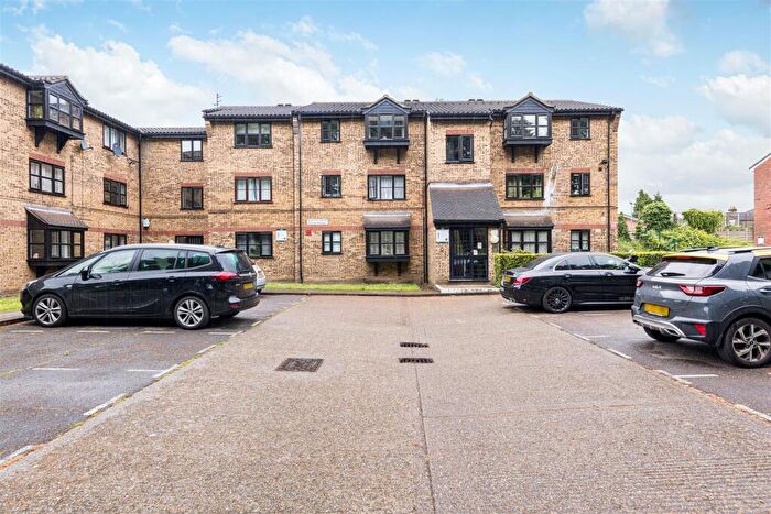 1 Bedroom Apartment To Rent In Selwyn Court, Yunus Khan Close, Walthamstow, E17