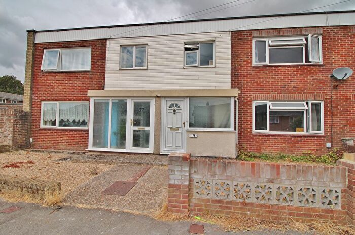 3 Bedroom Terraced House For Sale In Wildmoor Walk, West Leigh, PO9