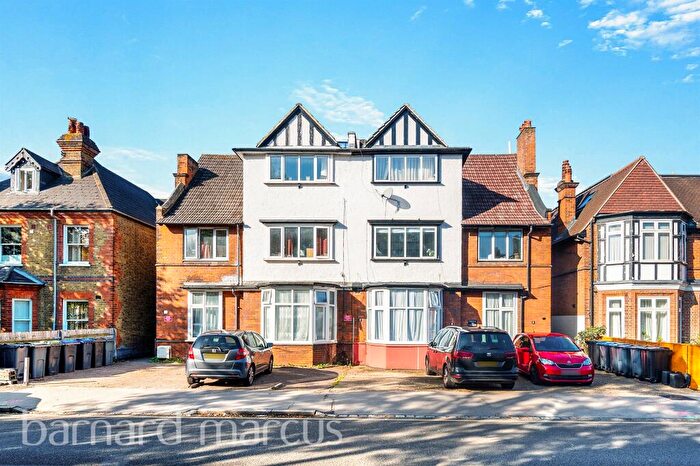 2 Bedroom Flat For Sale In Chatsworth Road, Croydon, CR0