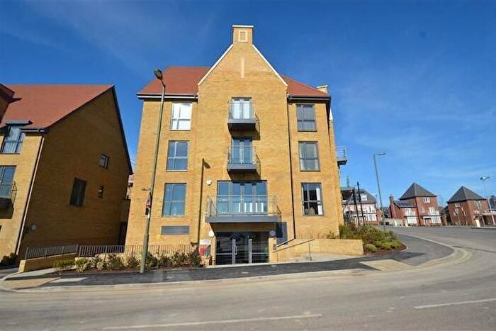 2 Bedroom Flat To Rent In Royal Engineers Way, London, NW7