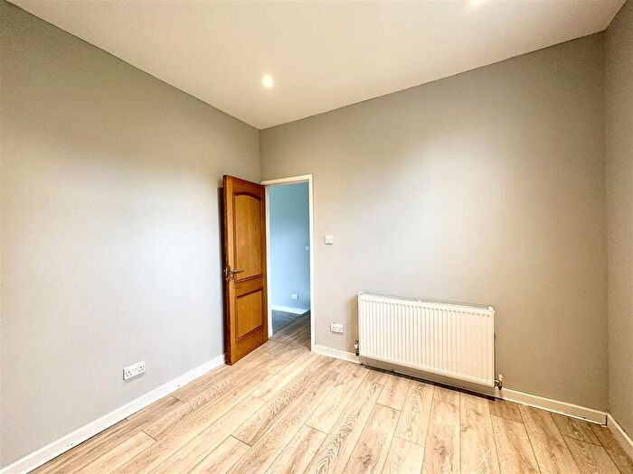 2 Bedroom Barn Conversion To Rent In Old Mill Lane, Uxbridge, UB8