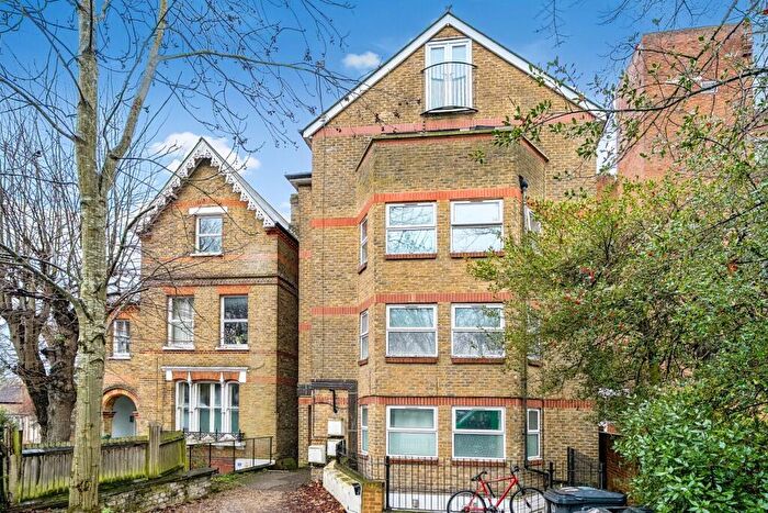 1 Bedroom Flat For Sale In Central Hill, Crystal Palace, London, SE19
