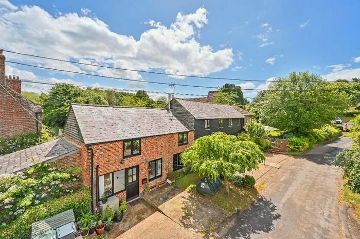 5 Bedroom Country House For Sale In Hastingleigh, Ashford, Kent, TN25