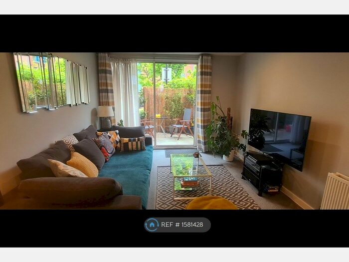 2 Bedroom Flat To Rent In Union Lane, Isleworth, TW7