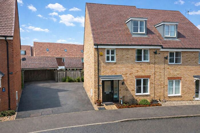 4 Bedroom Semi Detached House For Sale In Maldives Terrace, Bletchley, MK3