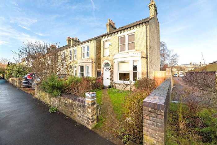 3 Bedroom Detached House For Sale In Blinco Grove, Cambridge, Cambridgeshire, CB1