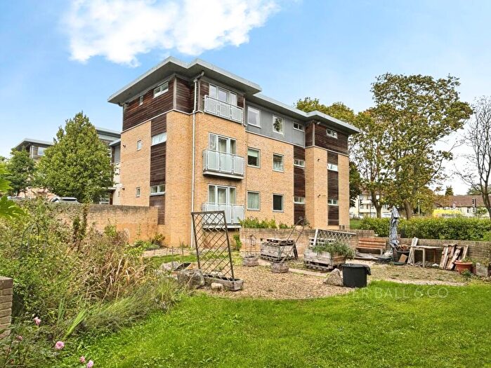2 Bedroom Apartment For Sale In Sotherby Drive, Cheltenham, Gloucestershire, GL51