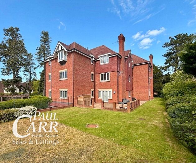 2 Bedroom Flat For Sale In Wyvern Court, Wyvern Road, Four Oaks, Sutton Coldfield, B74