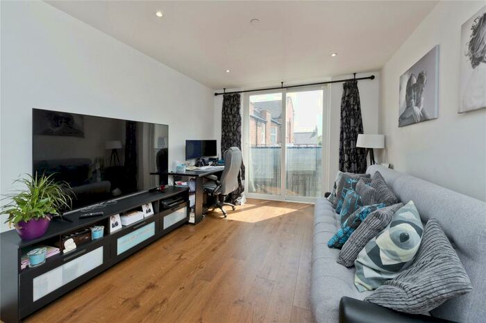 2 Bedroom Apartment To Rent In Grenfell Road, London, CR4