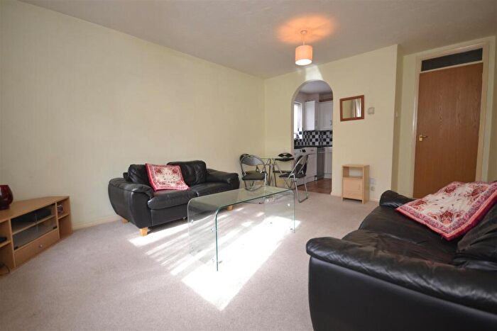 1 Bedroom Apartment To Rent In Granby Court, Reading, Berkshire, RG1