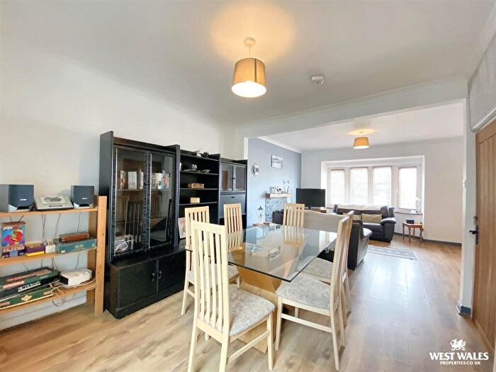 3 Bedroom Terraced House For Sale In Narberth Road, Tenby, SA70