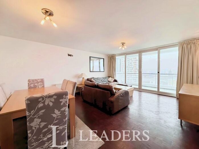 2 Bedroom Apartment To Rent In Sussex Heights, BN1