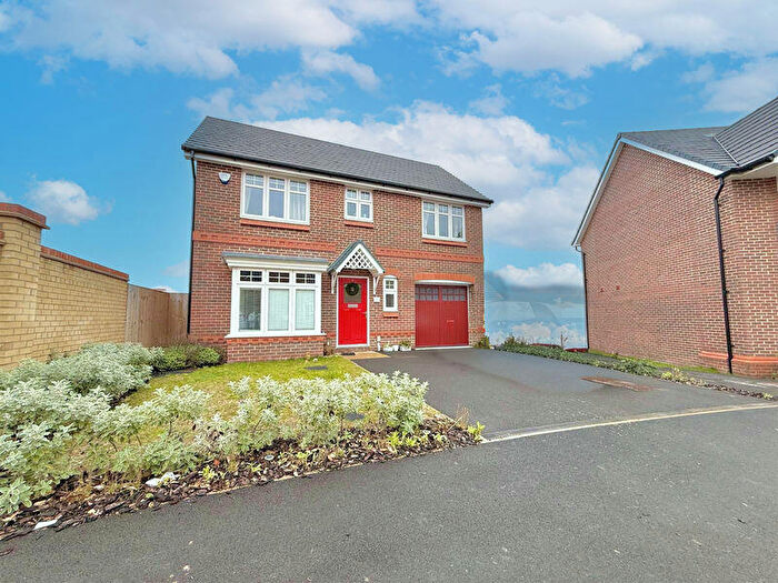 3 Bedroom Detached House For Sale In Cloche Corner, Houghton Regis, LU5