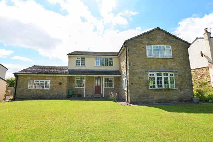 4 Bedroom Detached House For Sale In Pendle Fields, Fence, Burnley, BB12