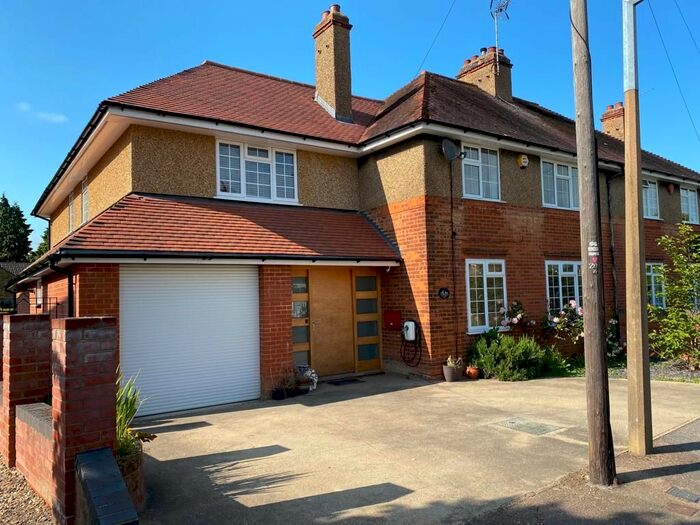 5 Bedroom Semi-Detached House To Rent In Duncombe Close, Hertford, SG14
