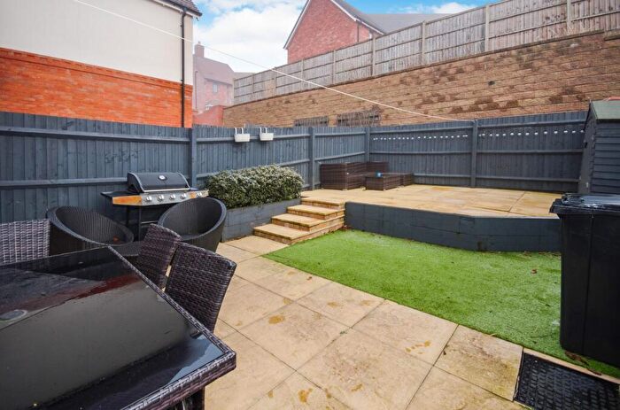 3 Bedroom Terraced House For Sale In Juniper Way, Eden Park, Rugby, CV21