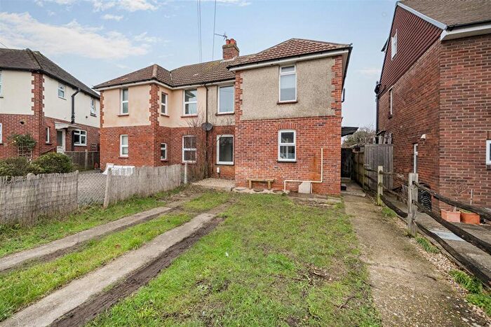 3 Bedroom Semi Detached House For Sale In Salterns Estate, Fareham, PO16