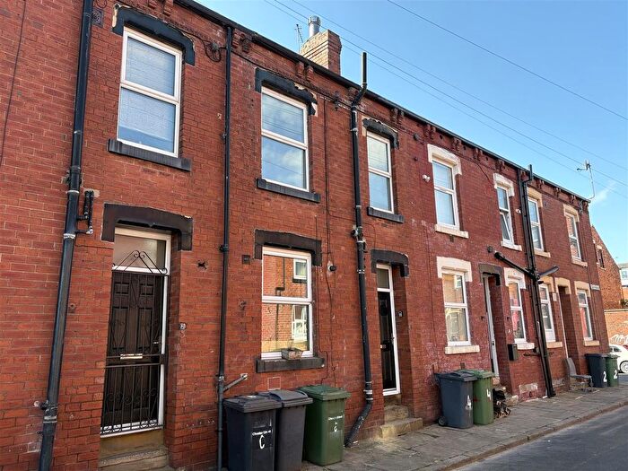 2 Bedroom Terraced House To Rent In Chester Street, Armley, Leeds, LS12
