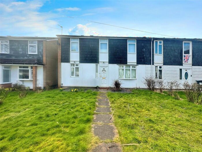 3 Bedroom End Of Terrace House To Rent In Woodside, Wolverhampton, West Midlands, WV11