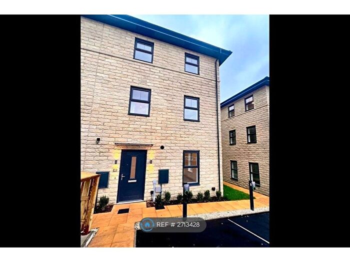 2 Bedroom Semi-Detached House To Rent In Blackthorn Boulevard Kiveton Park, Sheffield, S26