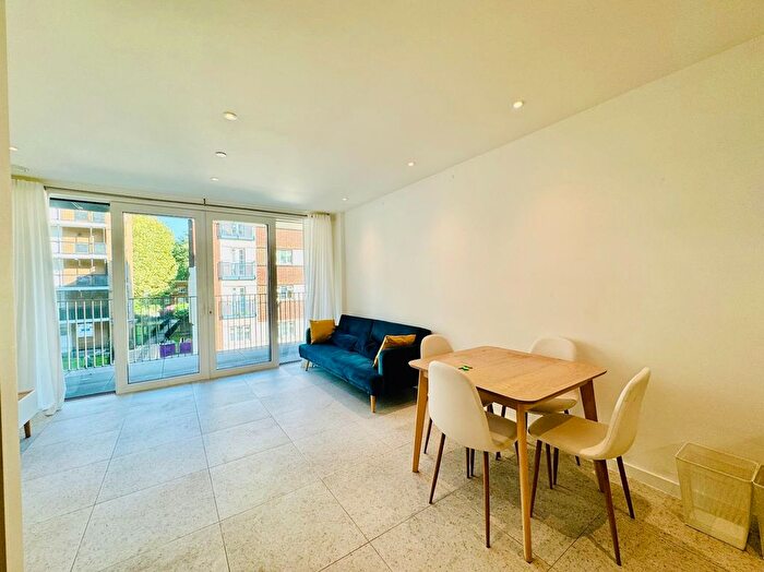 2 Bedroom Flat To Rent In Georgette Apartments, The Silk District, E1