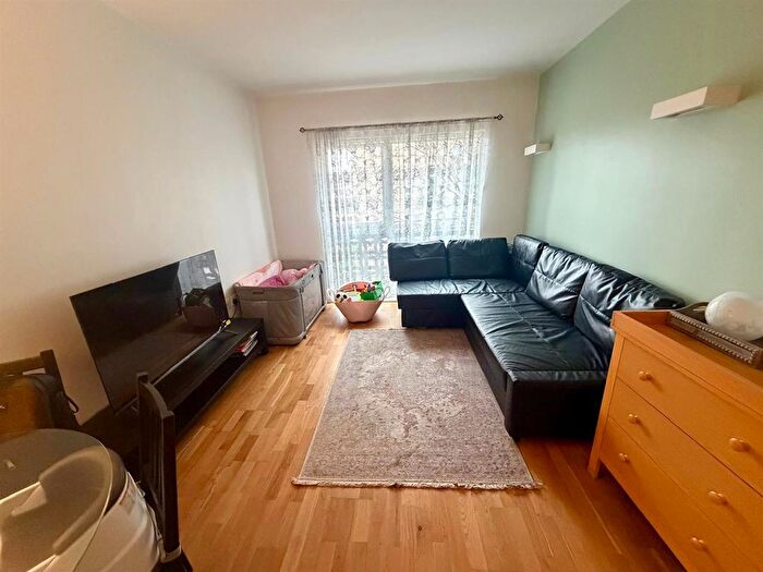 1 Bedroom Flat For Sale In Western Road, Southall, UB2