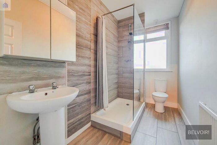 1 Bedroom Flat To Rent In Green Lanes, London N21