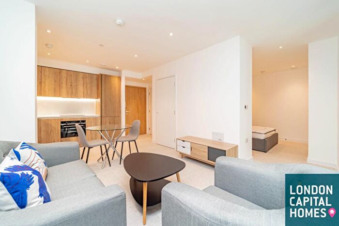 Studio To Rent In Jacquard Point, Tapestry Way, London, E1