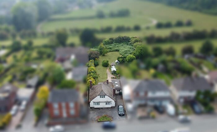 4 Bedroom Detached Bungalow For Sale In Hawcliffe Road, Mountsorrel, Loughborough, LE12