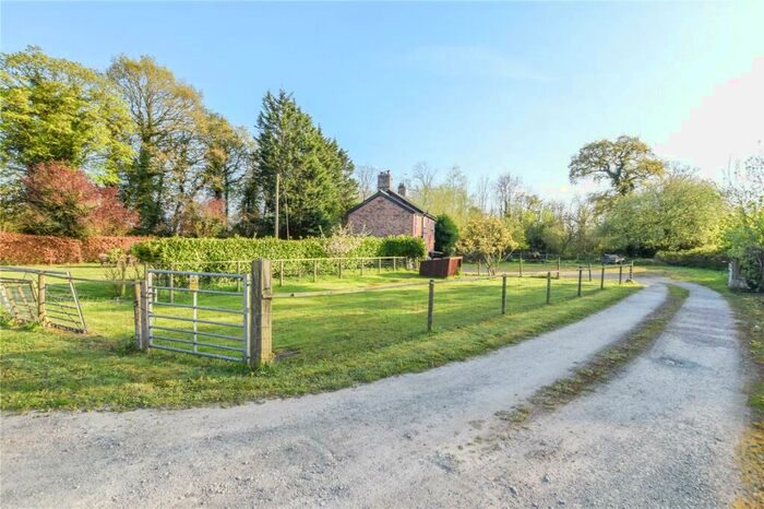 4 Bedroom Detached House To Rent In Hooton, Ellesmere Port, Cheshire, CH66