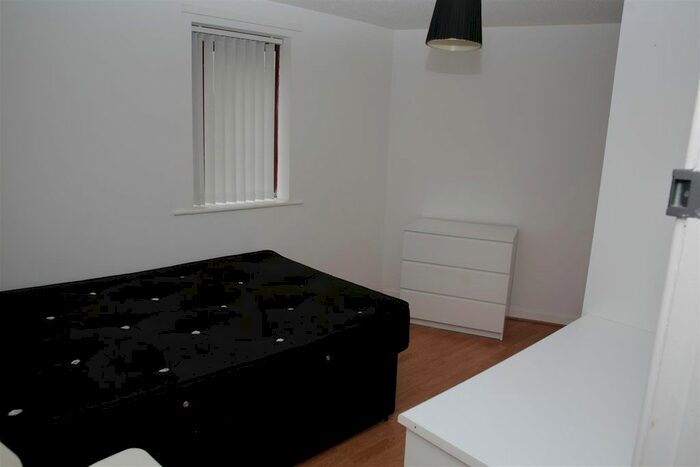 4 Bedroom Flat To Rent In Richmond Road, Cathays, Cardiff CF24