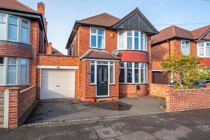 3 Bedroom Detached House For Sale In St. Austell Drive, Wilford, NG11