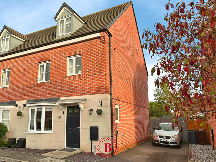 4 Bedroom Semi-Detached House For Sale In Mason Road, Melton Mowbray, LE13