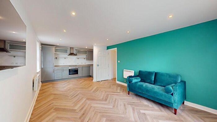 2 Bedroom House To Rent In St Ann's Place, Leeds, LS5