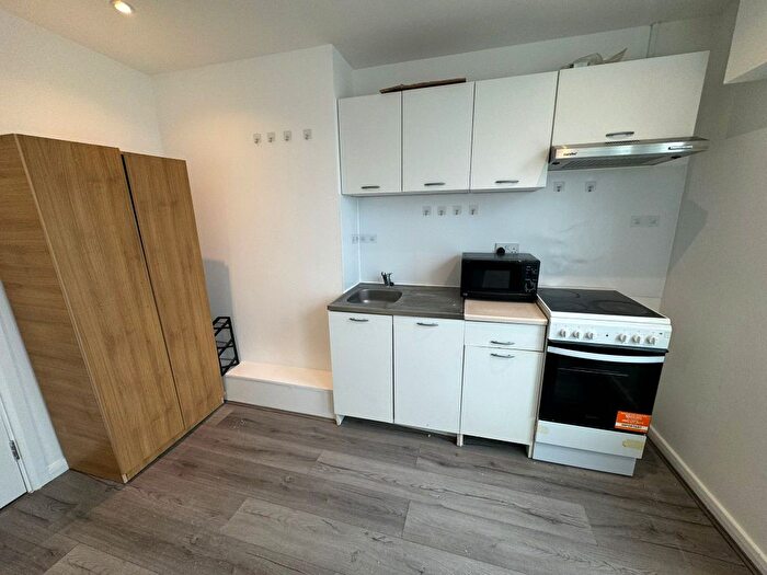 1 Bedroom Studio To Rent In Cherry Orchard Road, Croydon, Surrey, CR0