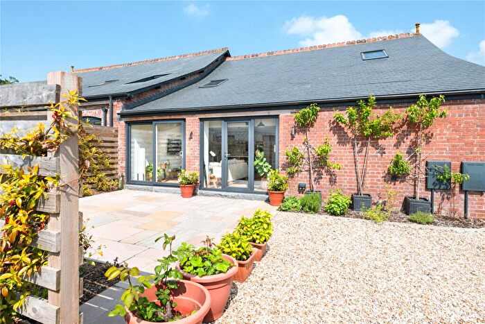3 Bedroom Barn Conversion For Sale In Ashcombe Road, Dawlish, Devon, EX7