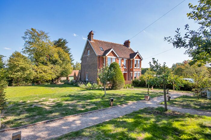 6 Bedroom Semi-Detached House For Sale In Blackham, Tunbridge Wells, East Sussex, TN3