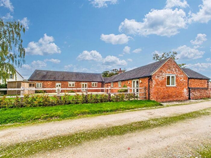 4 Bedroom Barn Conversion To Rent In Sparrows Wicket, Knightsfield Road, Hanbury, Burton-On-Trent, DE13