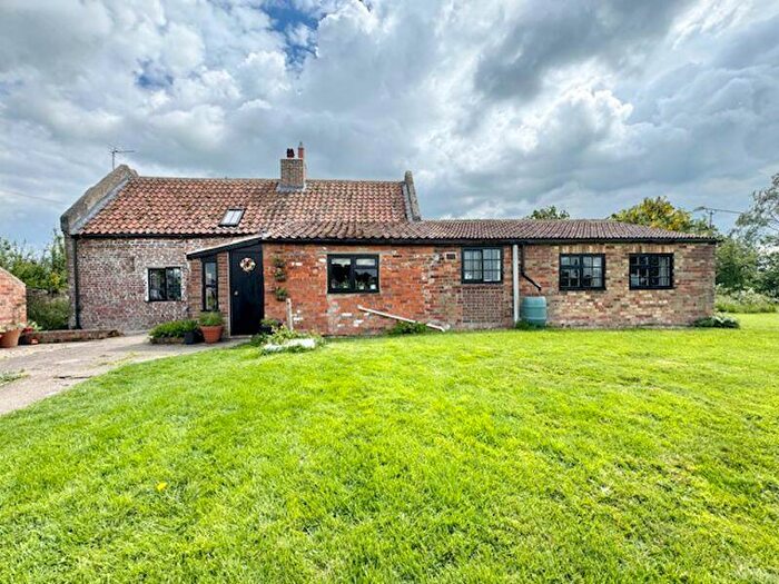 4 Bedroom Detached House For Sale In North End Lane, Saltfleetby, LN11