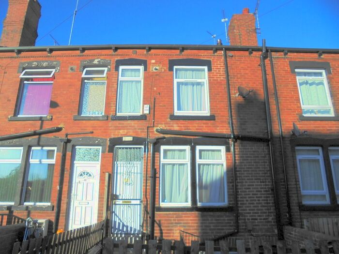 2 Bedroom Terraced House To Rent In Euston Grove, Holbeck, Leeds, LS11