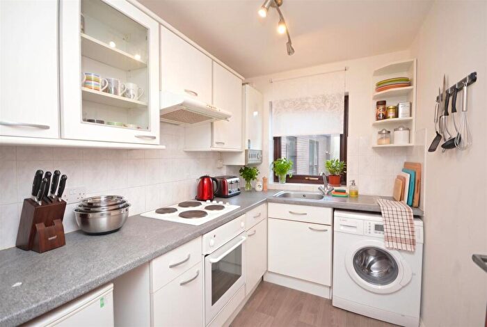 1 Bedroom Apartment To Rent In Newport, Lincoln, LN1