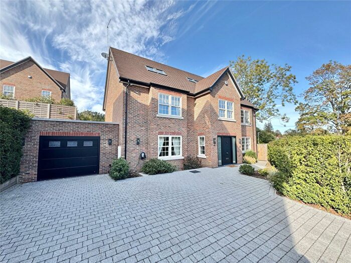 5 Bedroom Detached House To Rent In Aldenham Avenue, Radlett, Hertfordshire, WD7