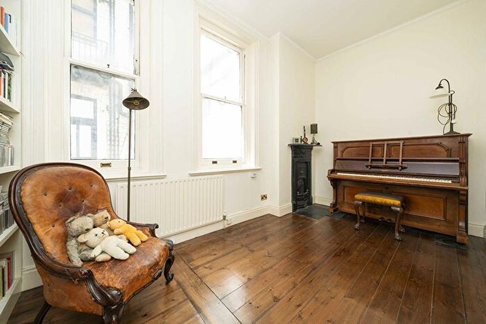 2 Bedroom Flat For Sale In Southampton Row, London, WC1B
