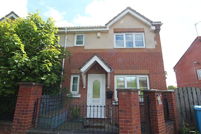 3 Bedroom Terraced House To Rent In Fretson Green, Sheffield, S2