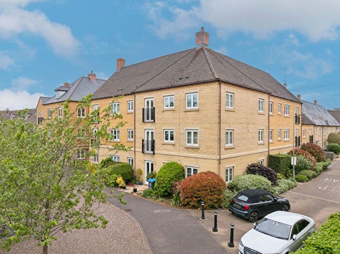 2 Bedroom Flat For Sale In Priory Mill Lane, Witney, OX28