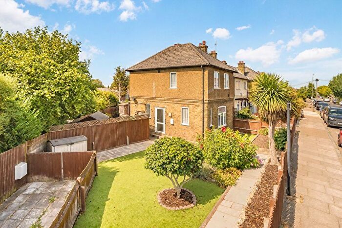 3 Bedroom End Of Terrace House For Sale In Beclands Road, Tooting, SW17