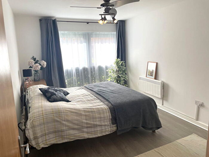 1 Bedroom Flat To Rent In George Street, Birmingham, B3